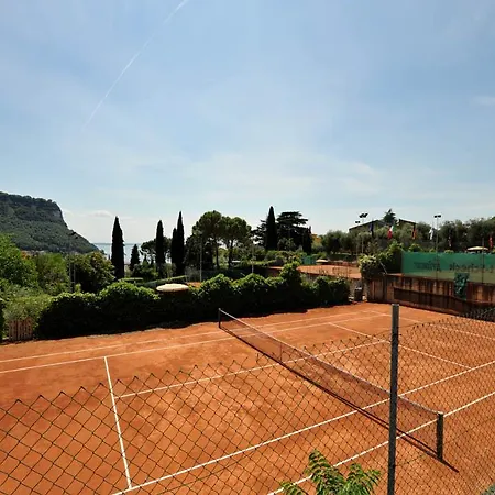 Olimpo 4* Garda (Verona)