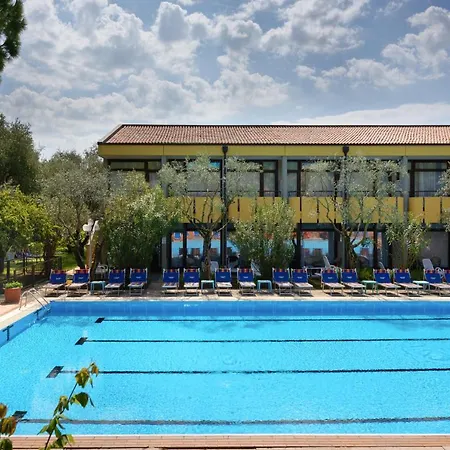 Olimpo 4* Garda (Verona)