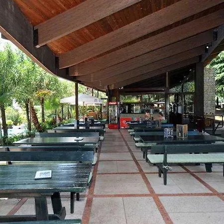 奥林波体育酒店 4* 加尔达